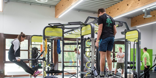 FFW-Trainer am Functional Tower FFW-Trainer am Functional Tower